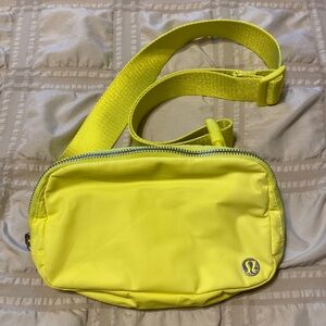 Lululemon Everywhere Belt Bag 1L YELLOW